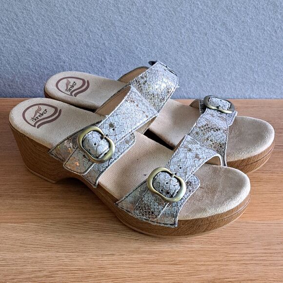 Dansko Sophie Women’s 39 / 9 Snakeskin Metallic Silver Wood Heel Sandals Shoes - Picture 1 of 12